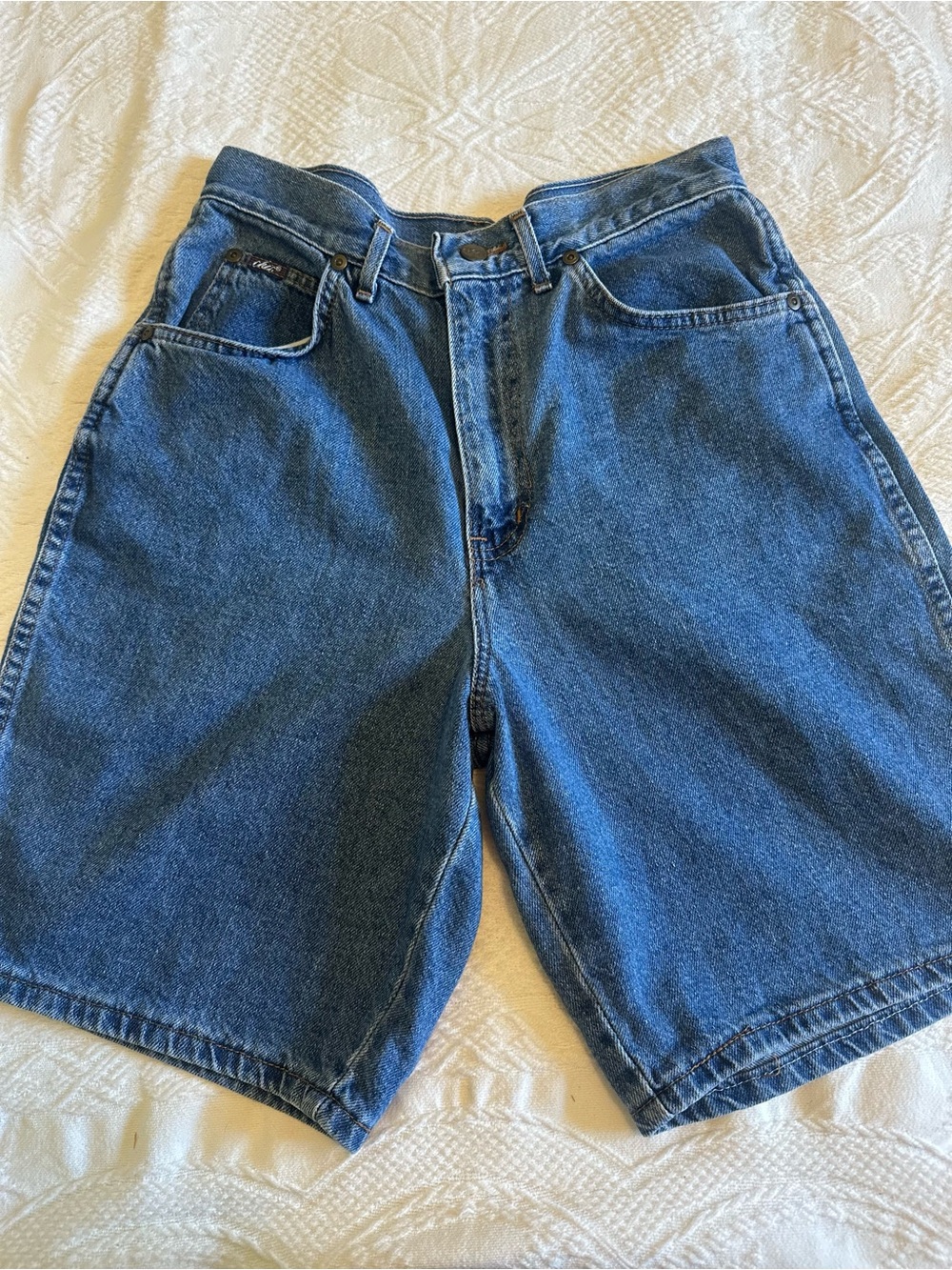 Vintage chic Blue Denim High-Rise Mom Jean Shorts